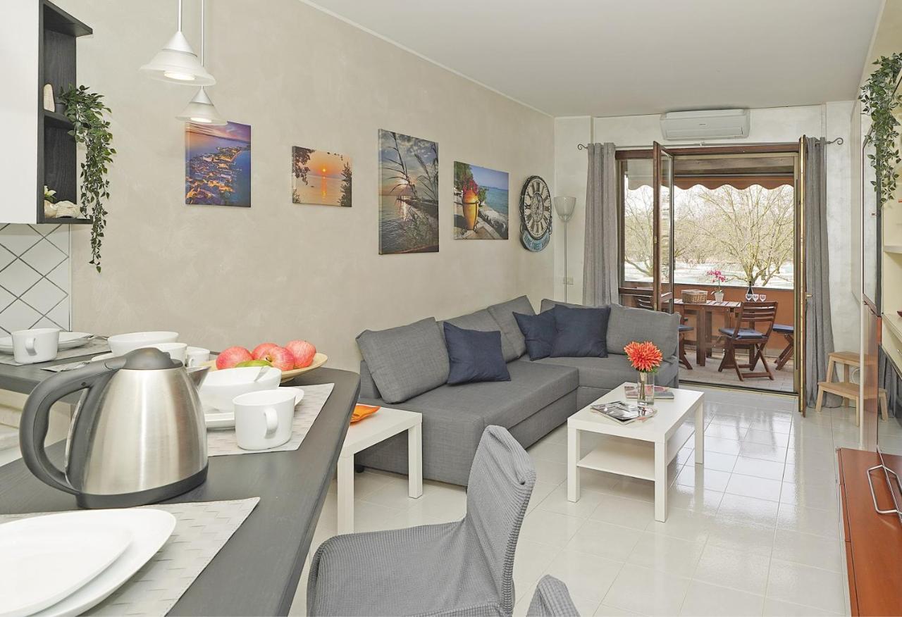 Casa Rudi - Gardagate Apartment Sirmione Luaran gambar