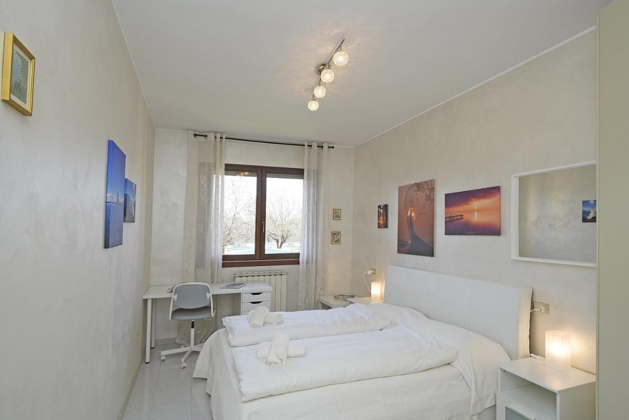 Casa Rudi - Gardagate Apartment Sirmione Luaran gambar
