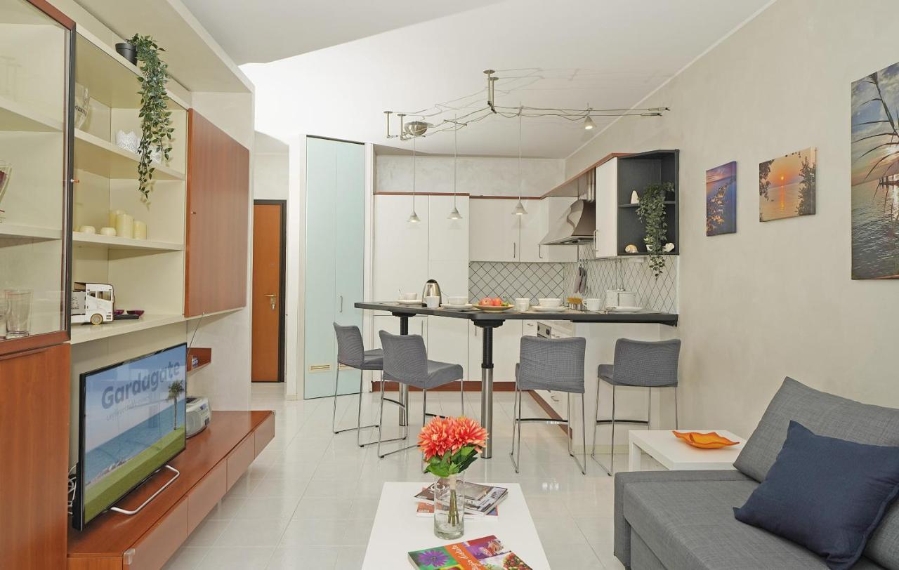 Casa Rudi - Gardagate Apartment Sirmione Luaran gambar
