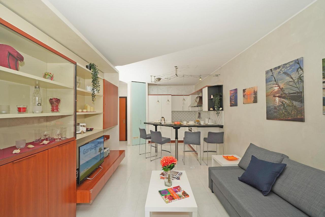 Casa Rudi - Gardagate Apartment Sirmione Luaran gambar