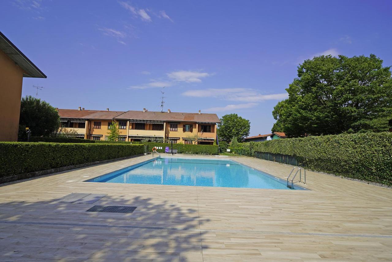 Casa Rudi - Gardagate Apartment Sirmione Luaran gambar